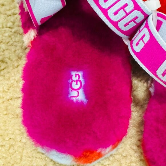 NWT UGG Fluff Yeah Pink Camopop Shearling Slippers Women’s Sz 6 - Picture 7 of 16